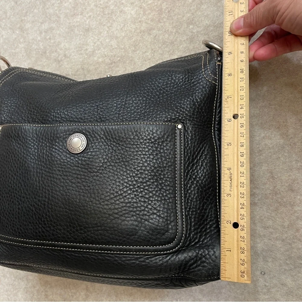 Coach Vintage Y2K Chelsea Turnlock Black Pebbled Leather Hobo Purse Bag w/ Pouch
